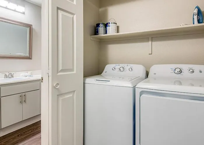 Landing - Modern With Amazing Amenities * Phoenix