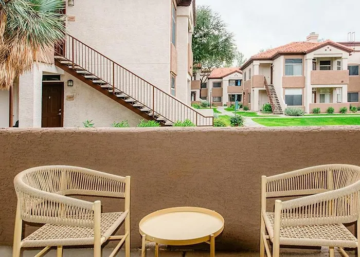Landing - Modern With Amazing Amenities Apartment Phoenix