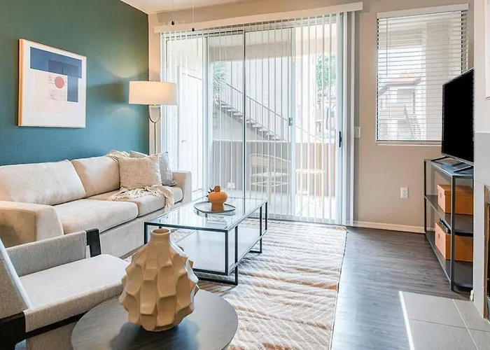 Apartment Landing - Modern With Amazing Amenities